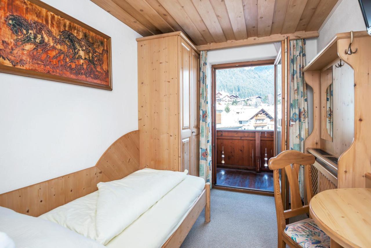 Heart Hotel Talhof Nigg St. Anton am Arlberg Exterior foto